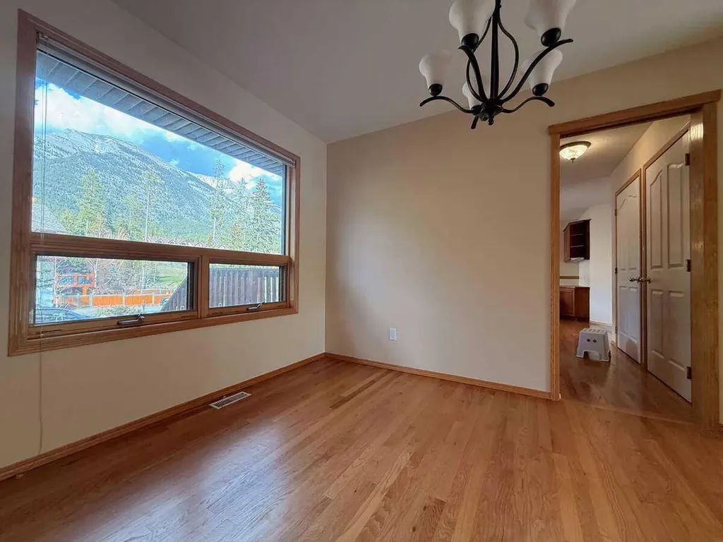 2 Terrace Place Canmore AB T1W 2Y3