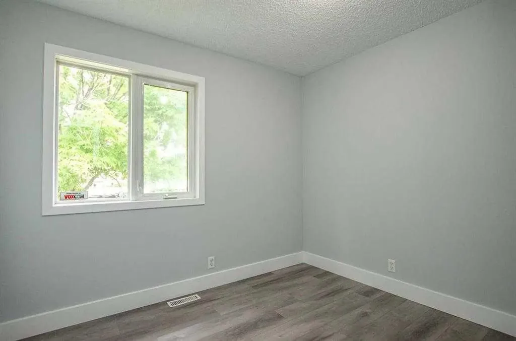 150 Leigh Crescent Fort Mcmurray AB T9K 1K6