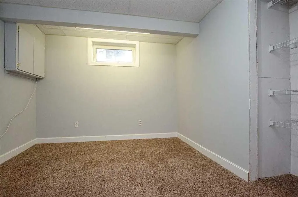 150 Leigh Crescent Fort Mcmurray AB T9K 1K6