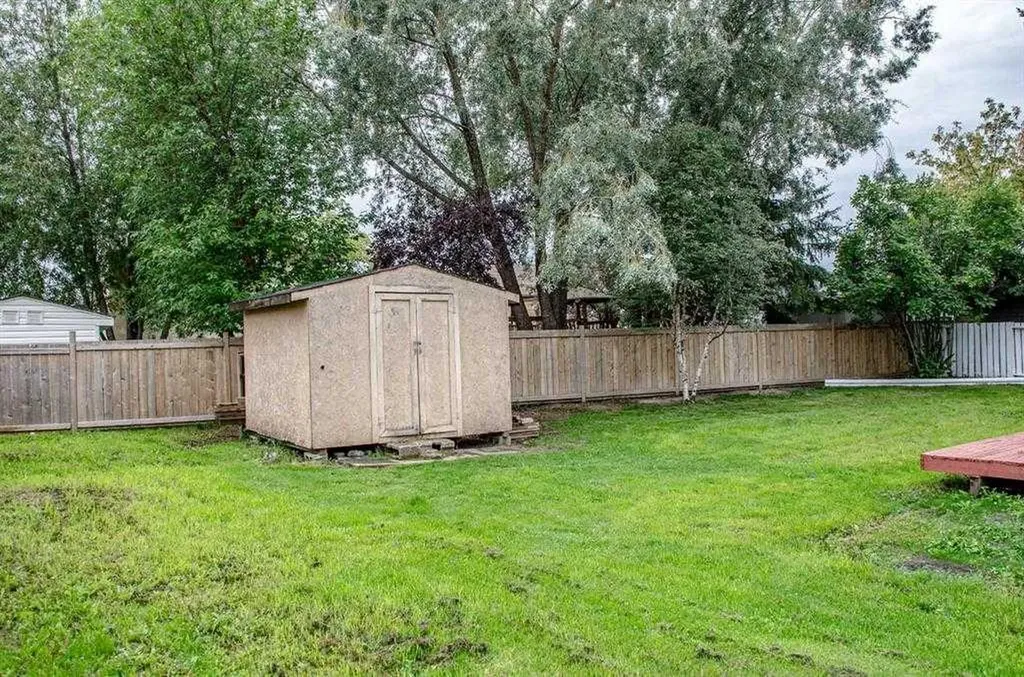 150 Leigh Crescent Fort Mcmurray AB T9K 1K6
