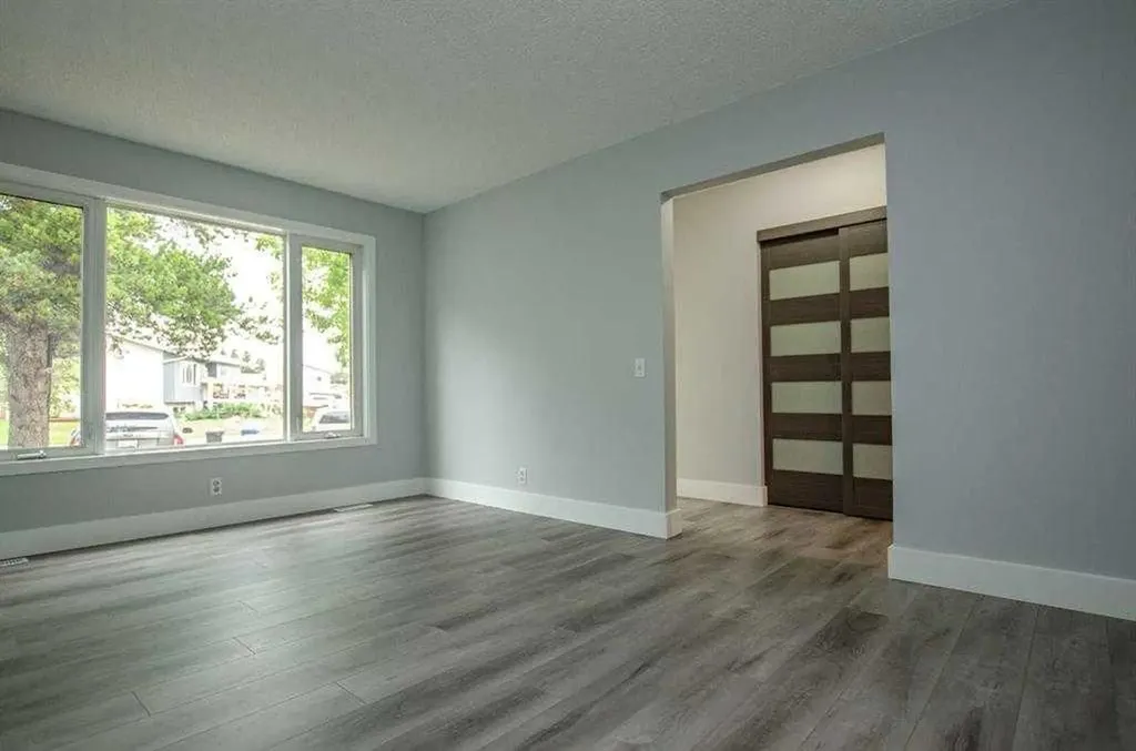 150 Leigh Crescent Fort Mcmurray AB T9K 1K6
