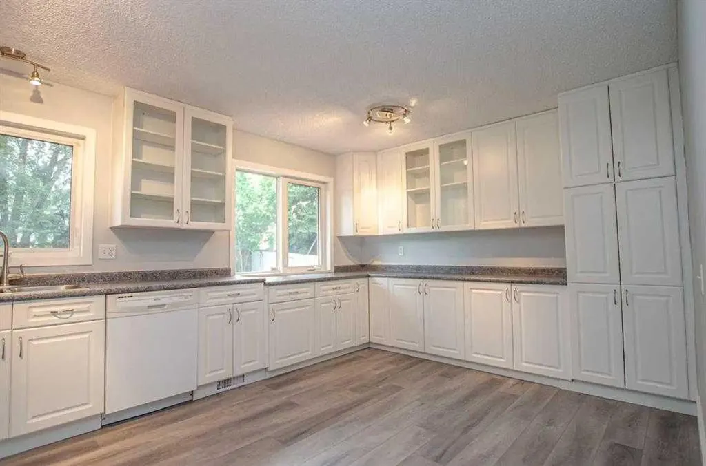 150 Leigh Crescent Fort Mcmurray AB T9K 1K6