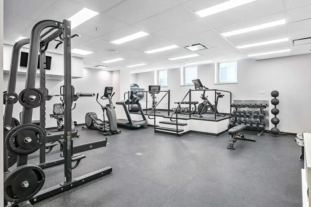 817 15 Avenue SW Calgary AB T2R 0H8