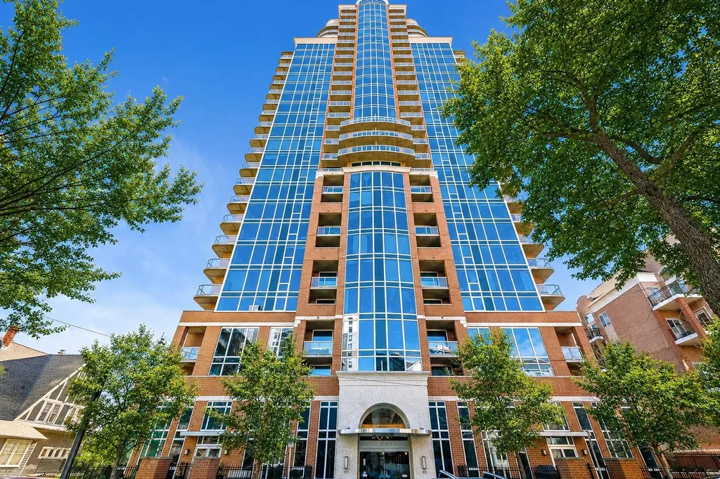 817 15 Avenue SW Calgary AB T2R 0H8
