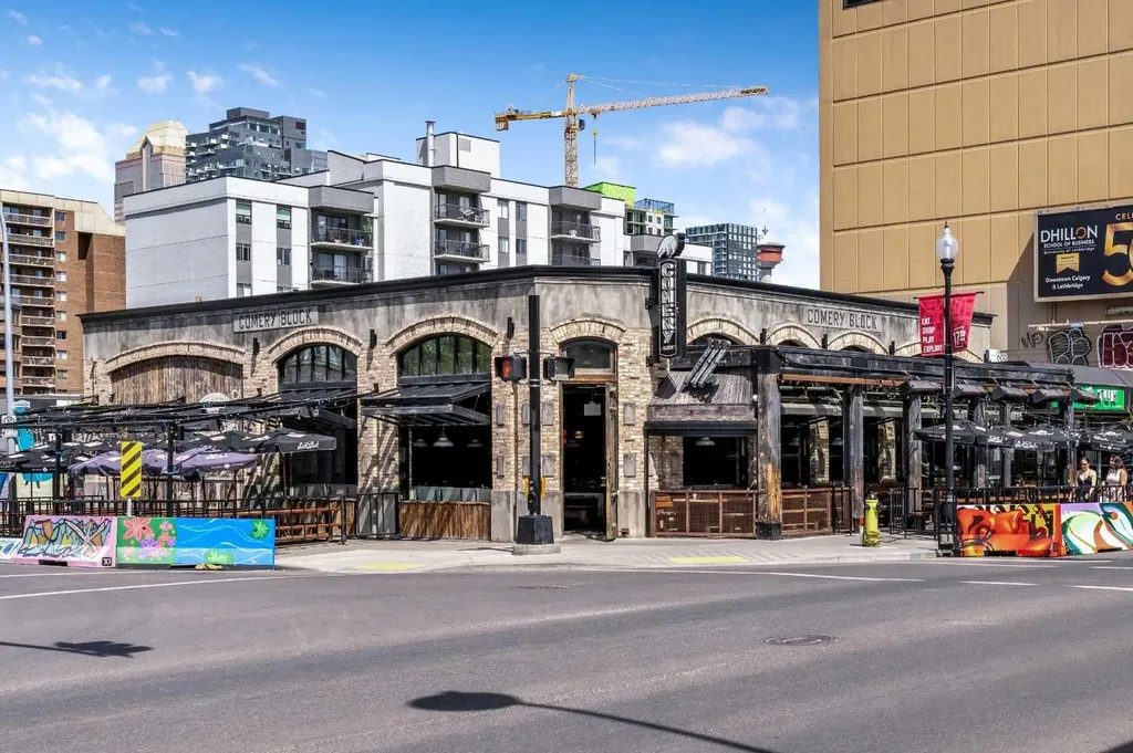 817 15 Avenue SW Calgary AB T2R 0H8
