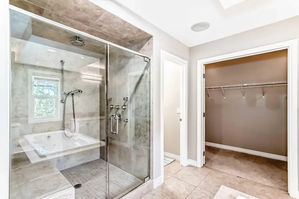 173 Aspenshire Drive SW Calgary AB T3H 0P5