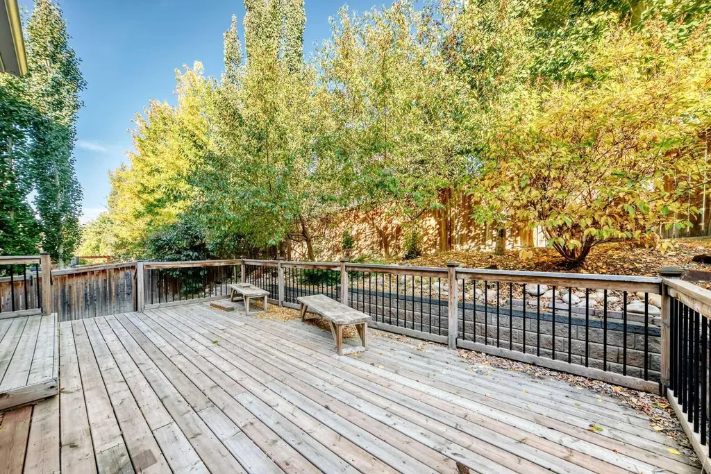 173 Aspenshire Drive SW Calgary AB T3H 0P5