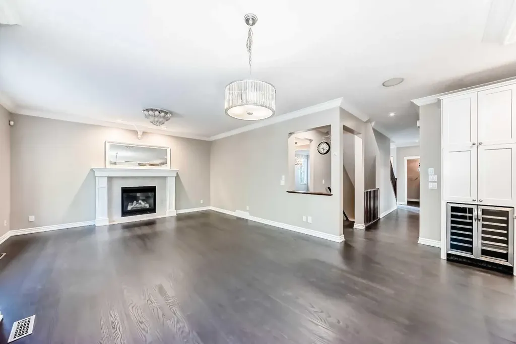 173 Aspenshire Drive SW Calgary AB T3H 0P5