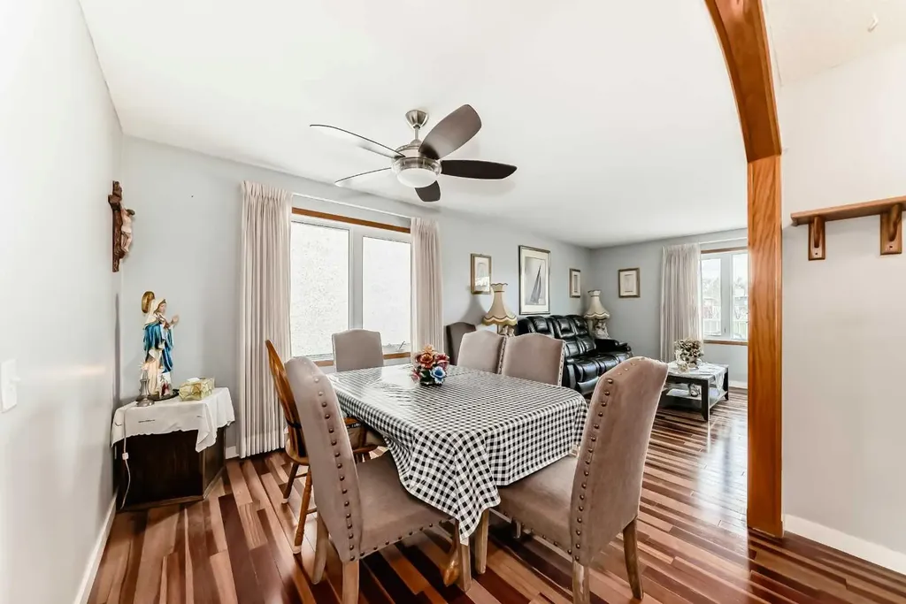 247 Huntford Way NE Calgary AB T2K 3Z9