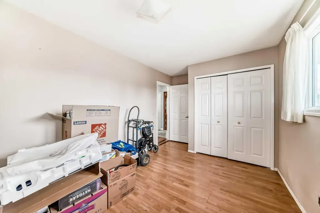 247 Huntford Way NE Calgary AB T2K 3Z9