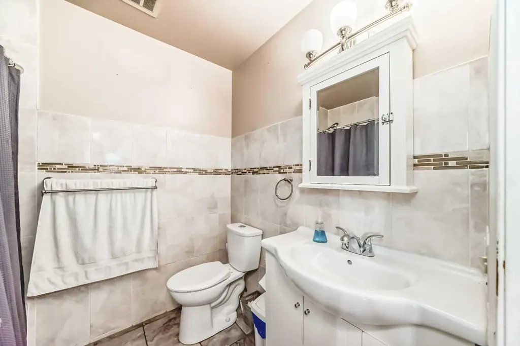 247 Huntford Way NE Calgary AB T2K 3Z9
