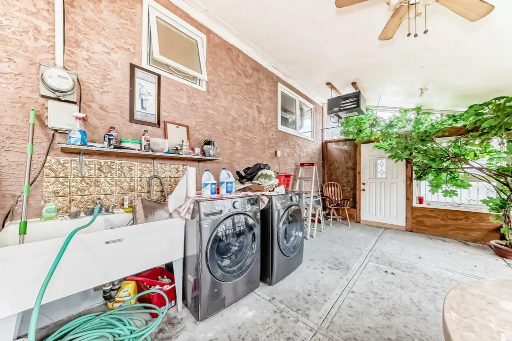 247 Huntford Way NE Calgary AB T2K 3Z9