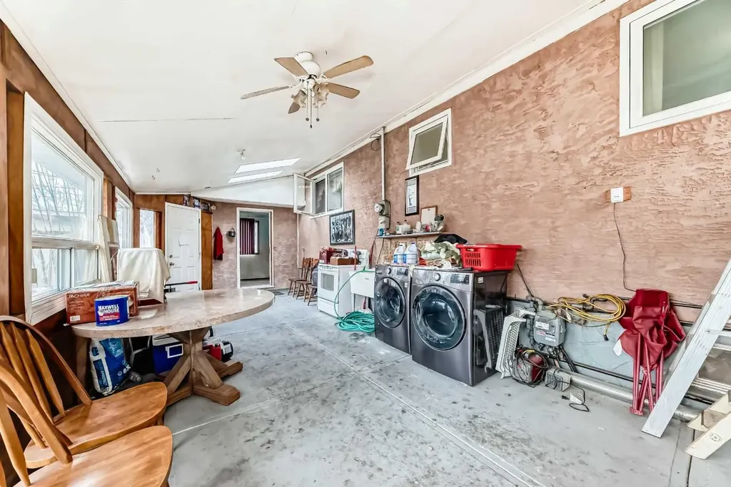 247 Huntford Way NE Calgary AB T2K 3Z9