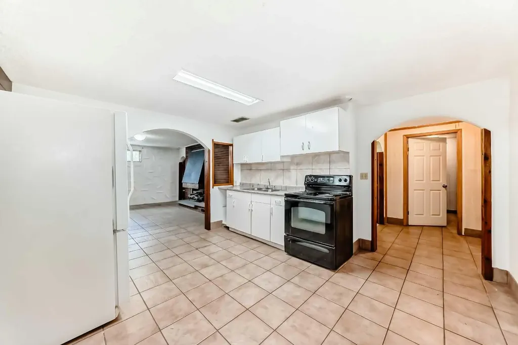247 Huntford Way NE Calgary AB T2K 3Z9