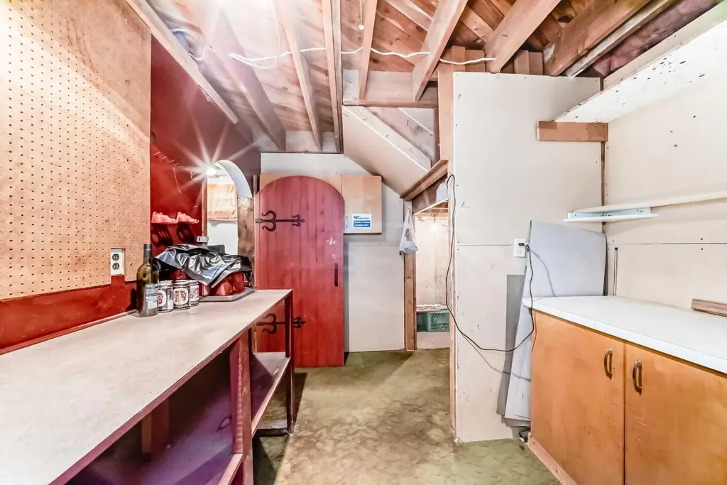 247 Huntford Way NE Calgary AB T2K 3Z9