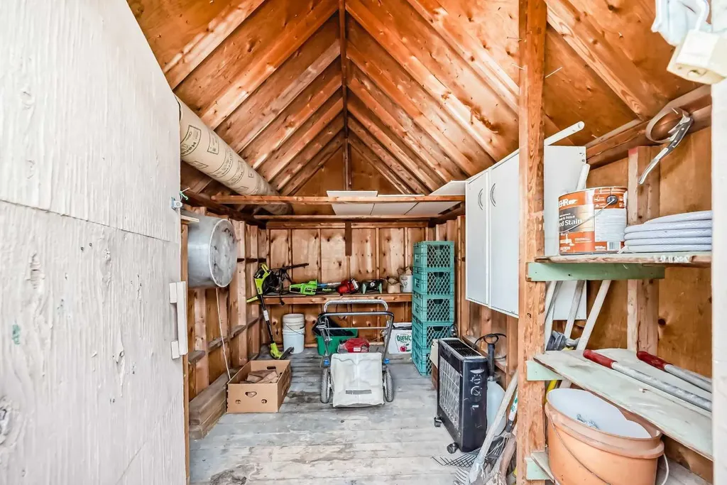 247 Huntford Way NE Calgary AB T2K 3Z9