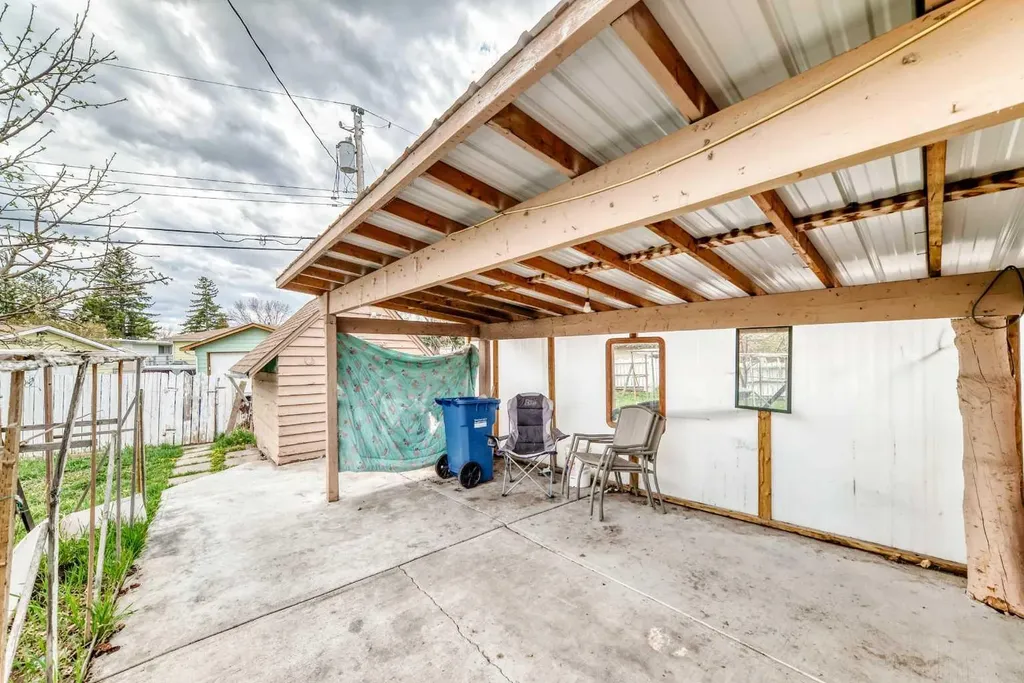 247 Huntford Way NE Calgary AB T2K 3Z9
