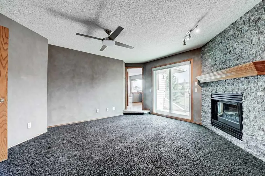 91 Valley Ridge Green NW Calgary AB T3B 5L5