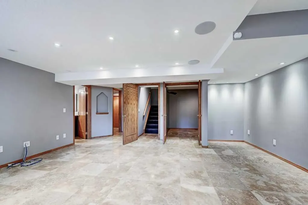 91 Valley Ridge Green NW Calgary AB T3B 5L5
