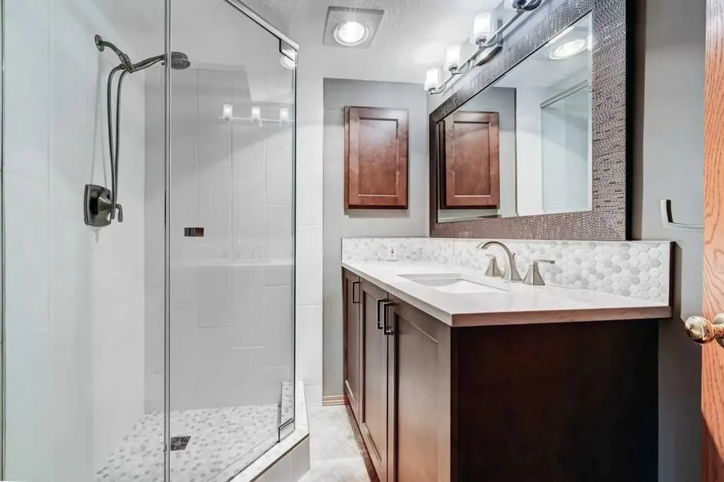 91 Valley Ridge Green NW Calgary AB T3B 5L5