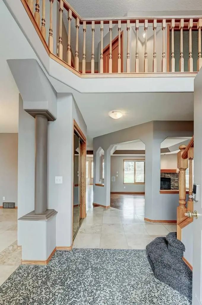 91 Valley Ridge Green NW Calgary AB T3B 5L5