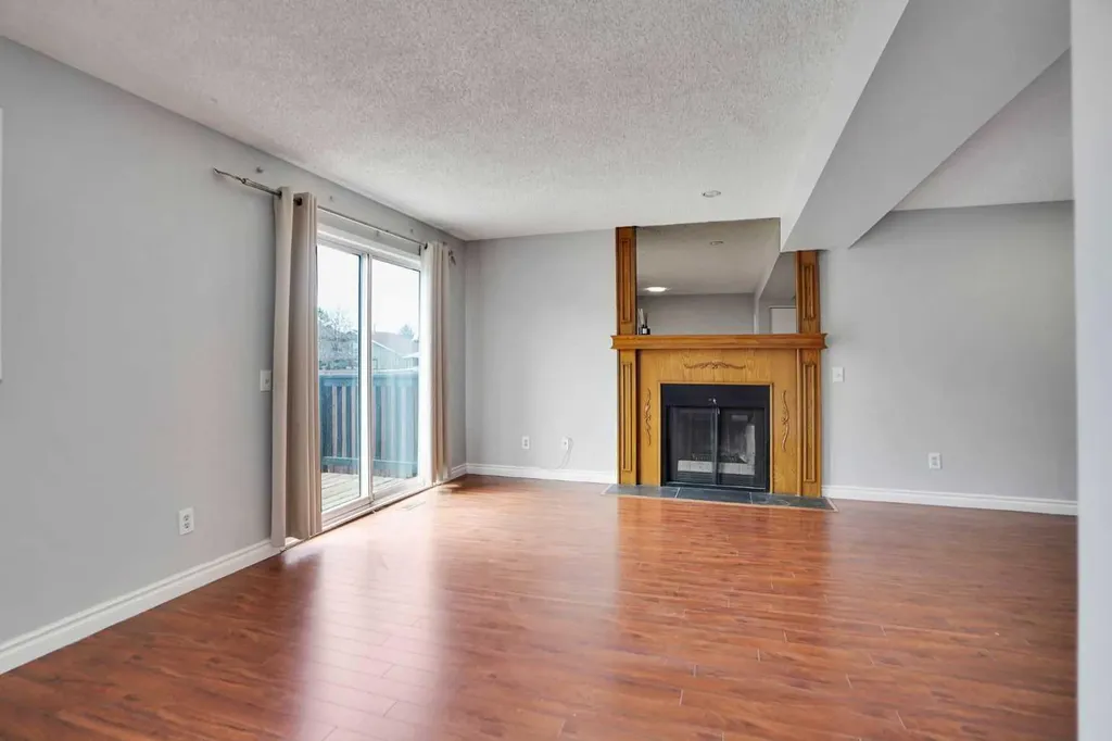 336 Whitworth Way NE Calgary AB T1Y 6E4