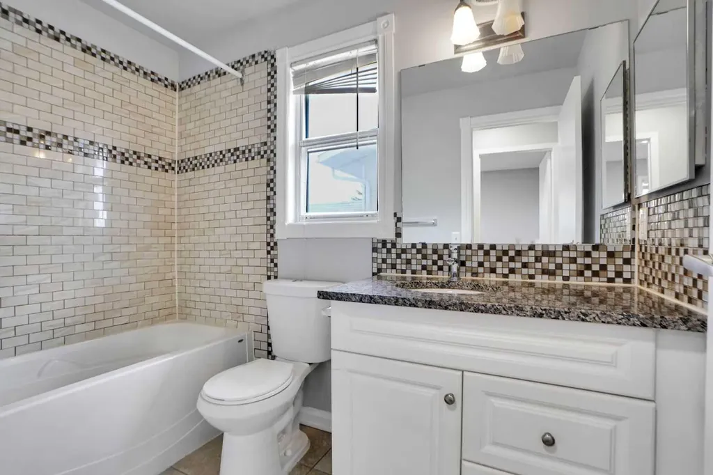 336 Whitworth Way NE Calgary AB T1Y 6E4