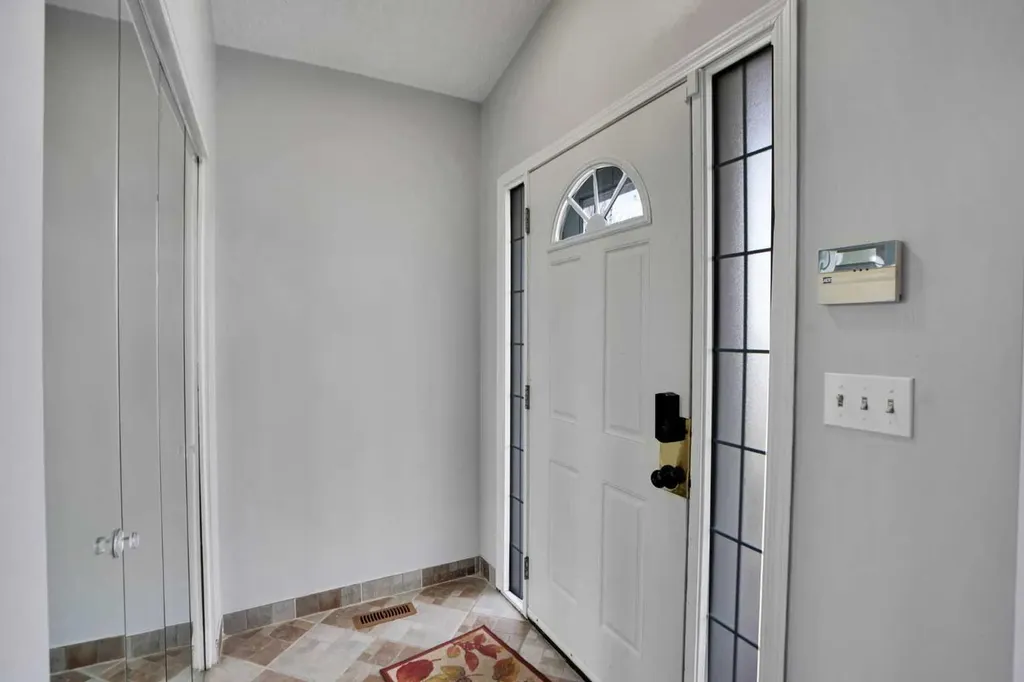 336 Whitworth Way NE Calgary AB T1Y 6E4