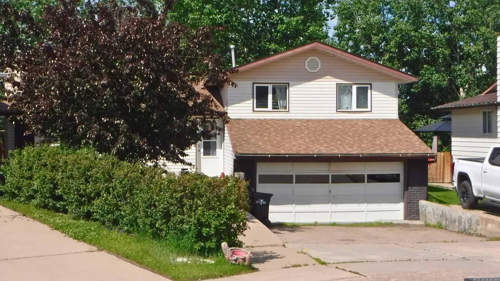 5404 46 Street Valleyview AB T0H 3N0