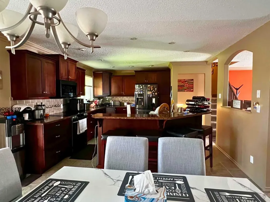 5404 46 Street Valleyview AB T0H 3N0