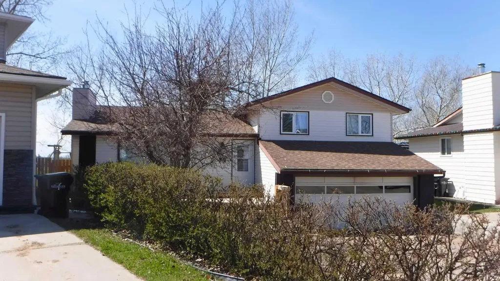 5404 46 Street Valleyview AB T0H 3N0
