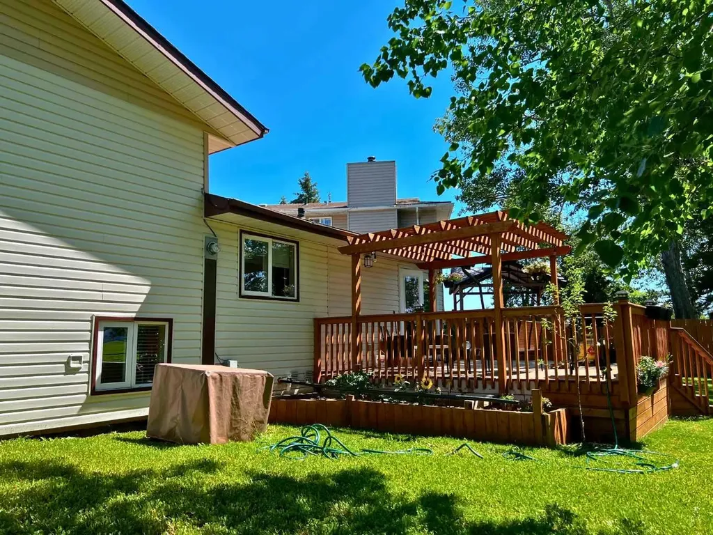5404 46 Street Valleyview AB T0H 3N0