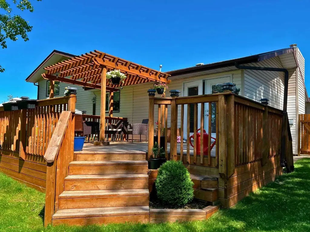 5404 46 Street Valleyview AB T0H 3N0