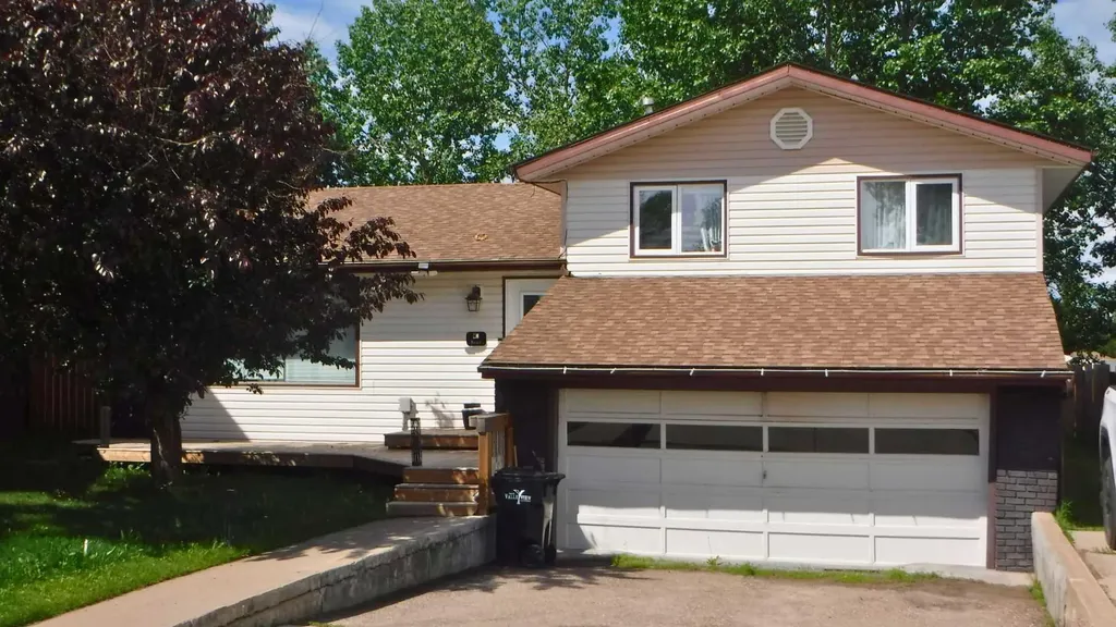 5404 46 Street Valleyview AB T0H 3N0