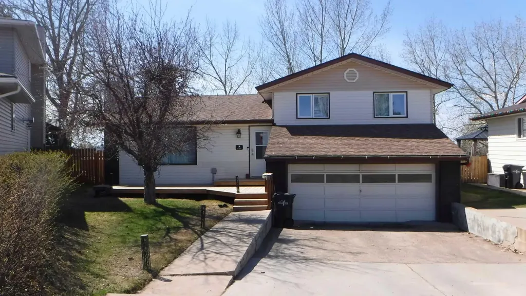 5404 46 Street Valleyview AB T0H 3N0