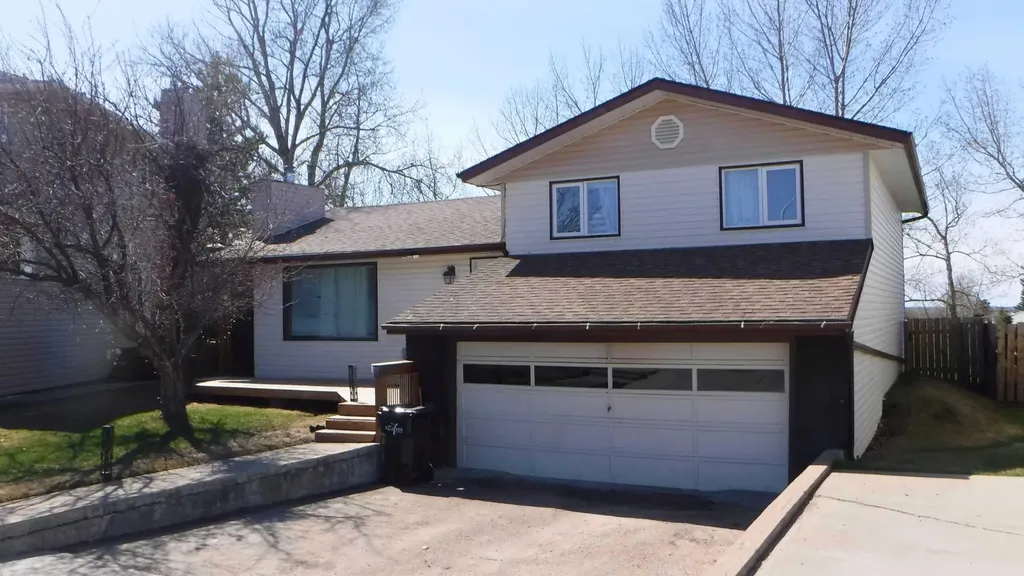 5404 46 Street Valleyview AB T0H 3N0