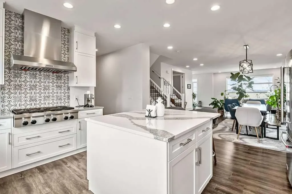 125 South Harmony Drive Rural Rocky View County AB T3Z 0C5
