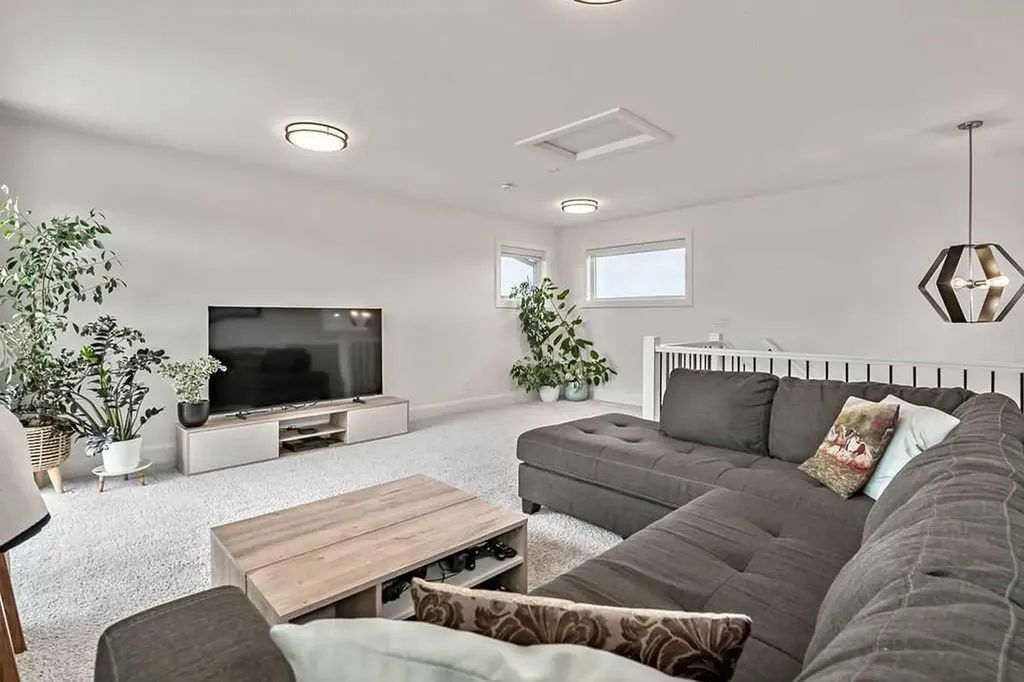 125 South Harmony Drive Rural Rocky View County AB T3Z 0C5