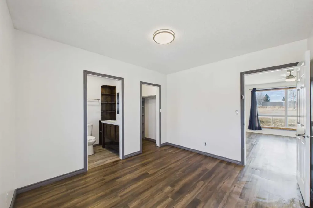 4712 51 Avenue Alix AB T0C 0B0