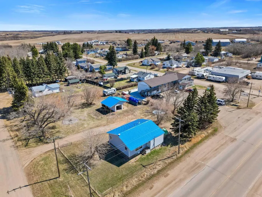 4712 51 Avenue Alix AB T0C 0B0