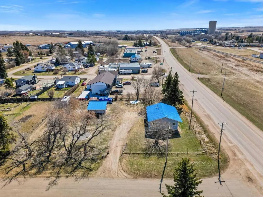 4712 51 Avenue Alix AB T0C 0B0