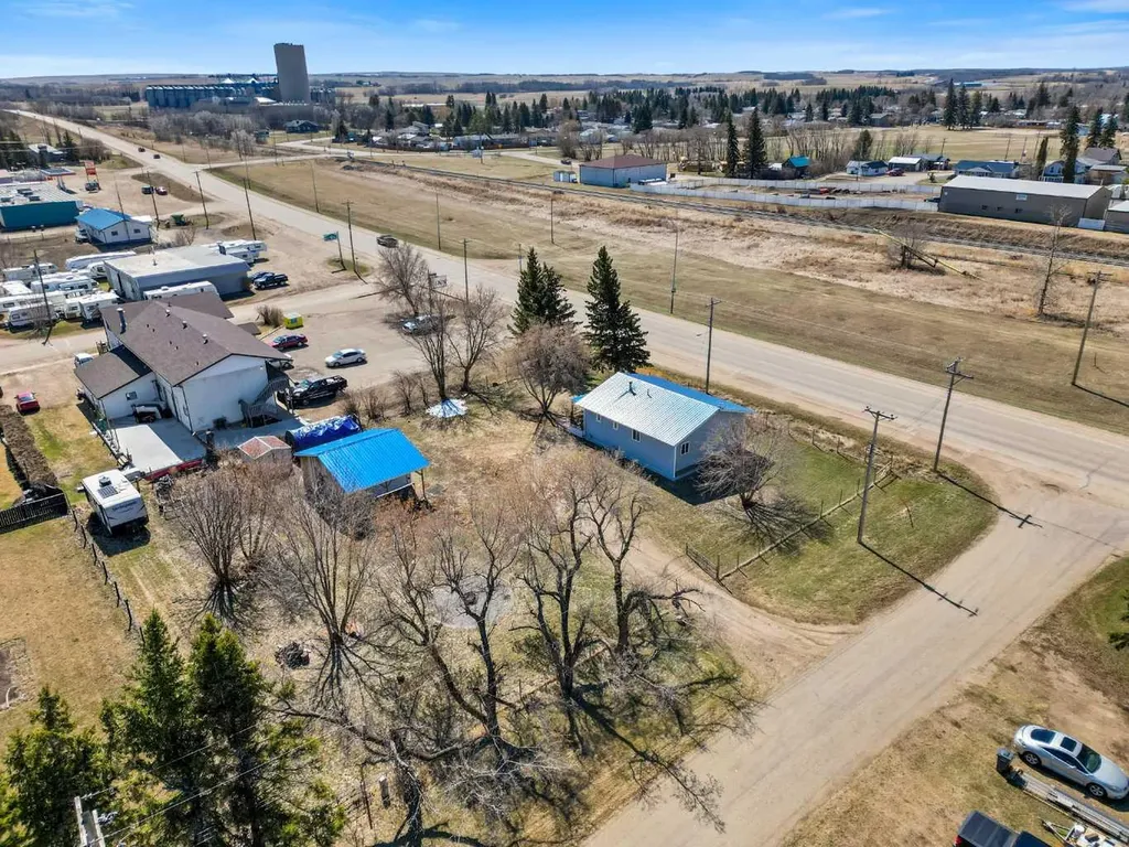 4712 51 Avenue Alix AB T0C 0B0