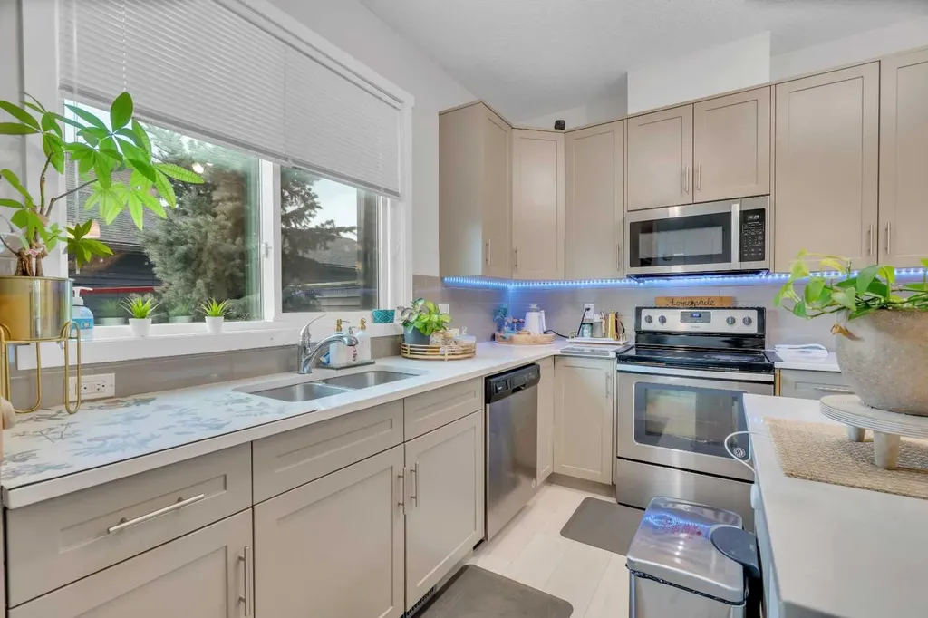 165 Savanna Street NE Calgary AB T3J 0X3