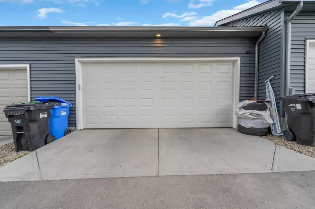 165 Savanna Street NE Calgary AB T3J 0X3