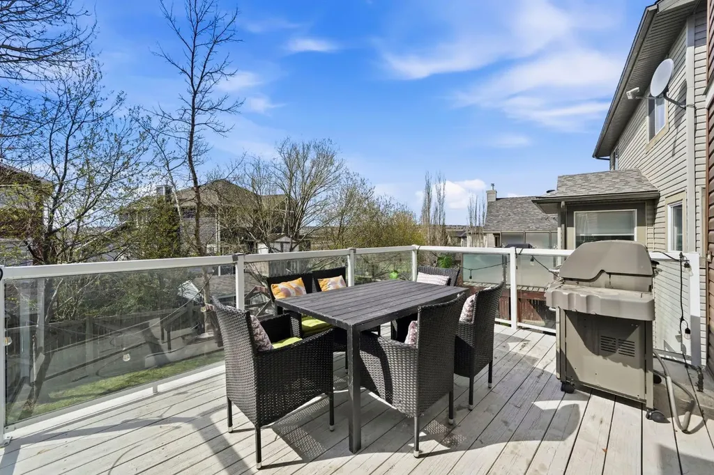 193 Hidden Creek Road NW Calgary AB T3A 6L7