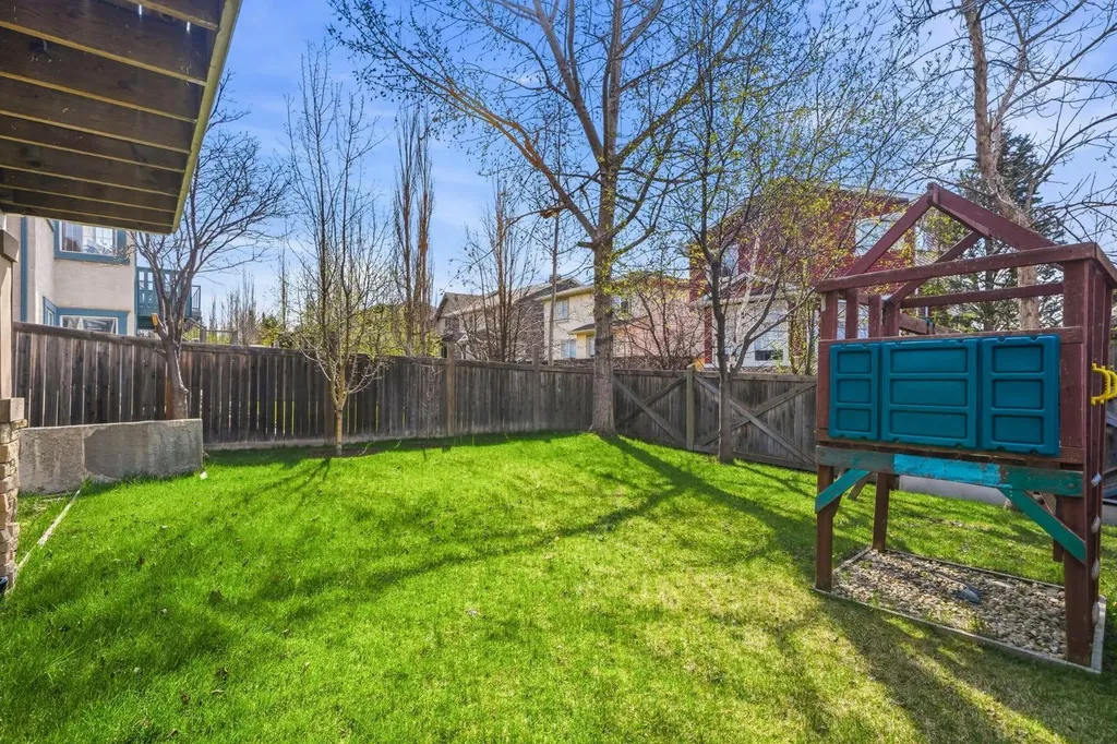 193 Hidden Creek Road NW Calgary AB T3A 6L7