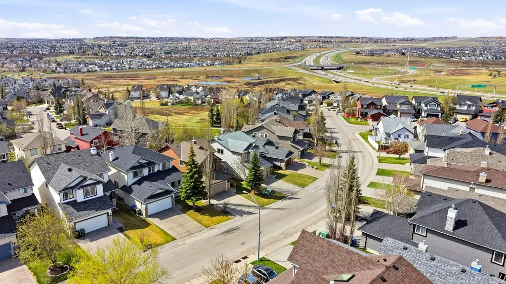 193 Hidden Creek Road NW Calgary AB T3A 6L7