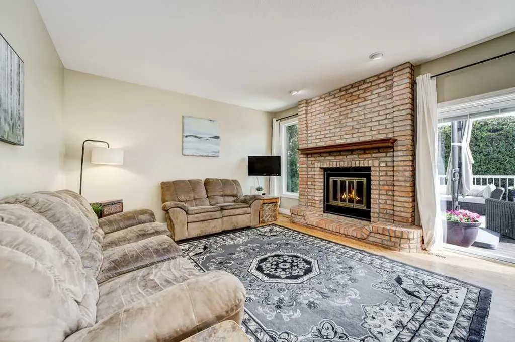 27 Niska Place W Lethbridge AB T1K 6G9