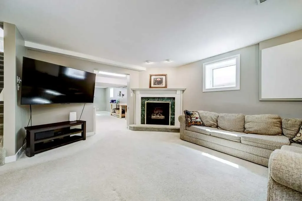 27 Niska Place W Lethbridge AB T1K 6G9