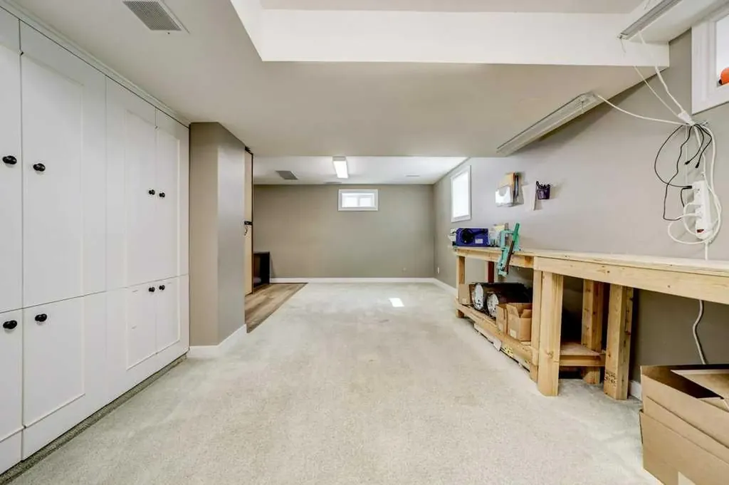 27 Niska Place W Lethbridge AB T1K 6G9